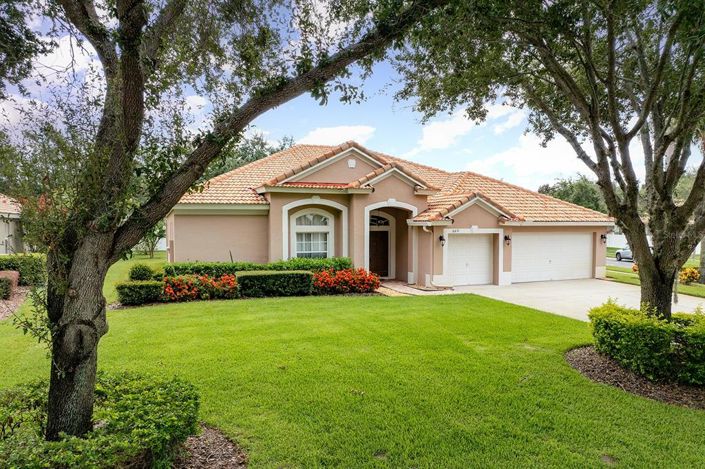 Image No.2-4 Bed Property for sale