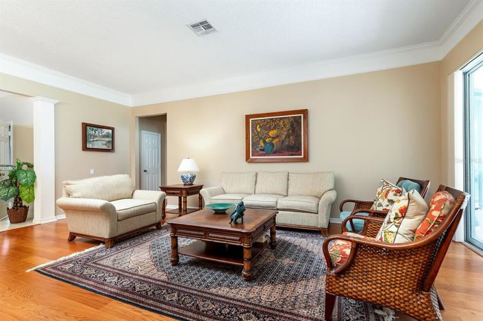 Image No.5-4 Bed Property for sale