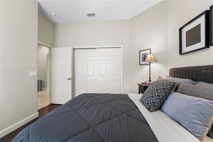 Image No.36-6 Bed Property for sale