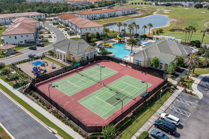 Image No.44-6 Bed Property for sale