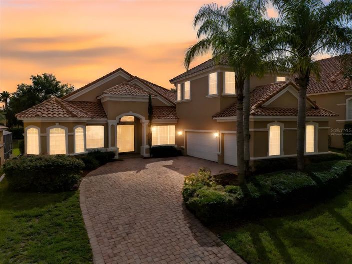 Image No.56-6 Bed Property for sale