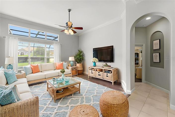 Image No.7-6 Bed Property for sale