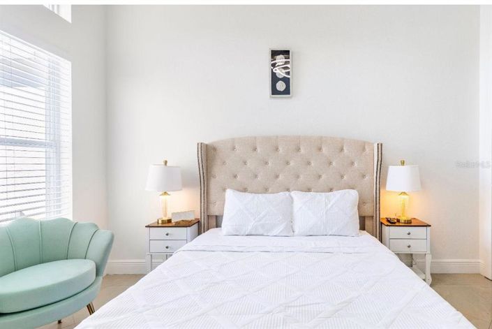 Image No.17-4 Bed Property for sale