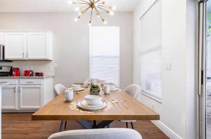 Image No.9-4 Bed Property for sale