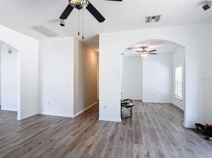 Image No.18-3 Bed Property for sale