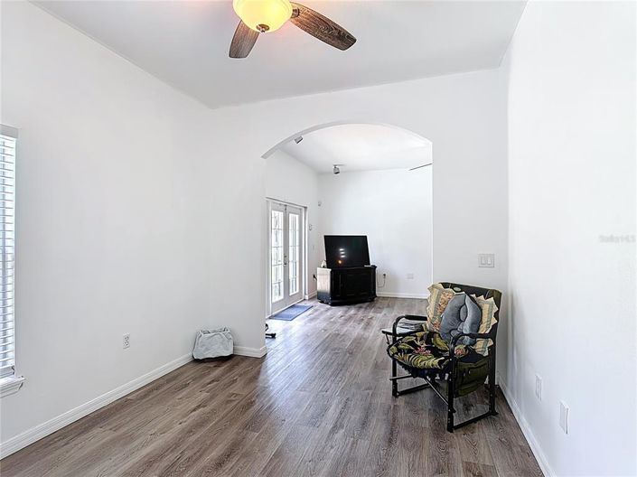 Image No.19-3 Bed Property for sale