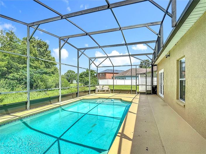 Image No.32-3 Bed Property for sale