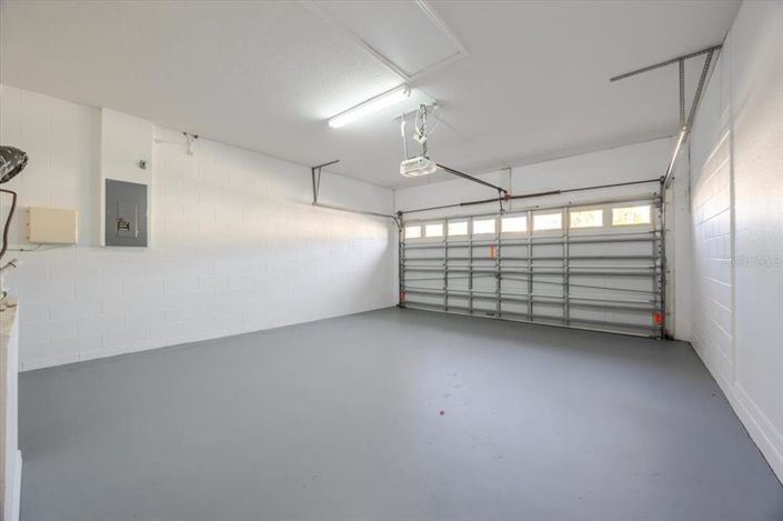 Image No.20-4 Bed Property for sale