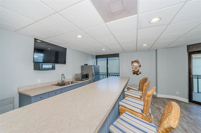 Image No.43-1 Bed Property for sale