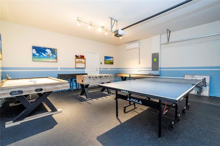 Image No.50-7 Bed Property for sale