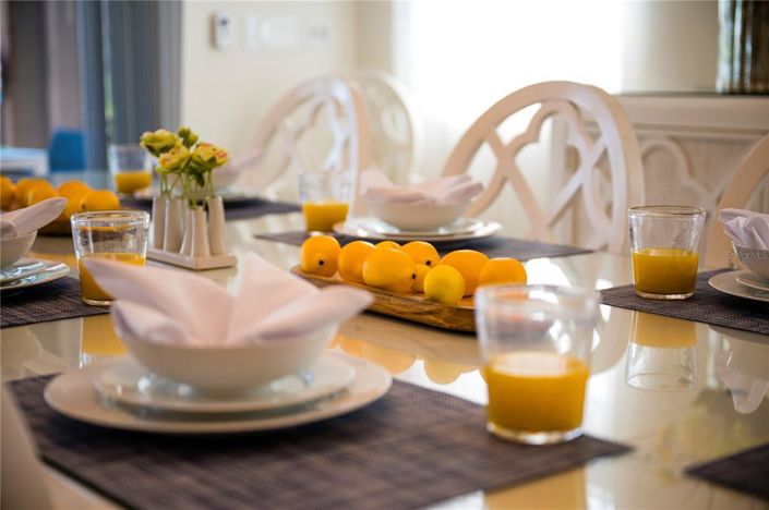 Image No.13-7 Bed Property for sale