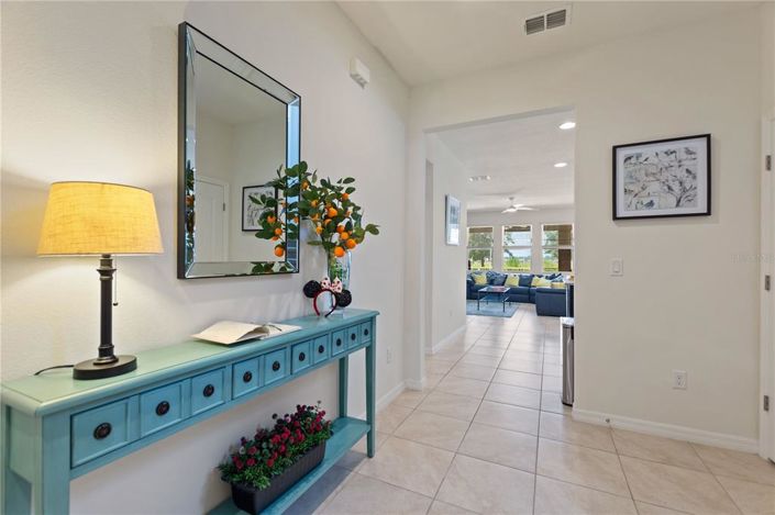 Image No.5-7 Bed Property for sale