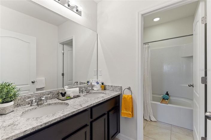 Image No.51-7 Bed Property for sale