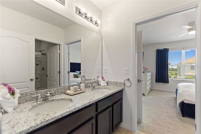 Image No.56-7 Bed Property for sale