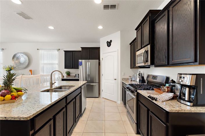 Image No.6-7 Bed Property for sale