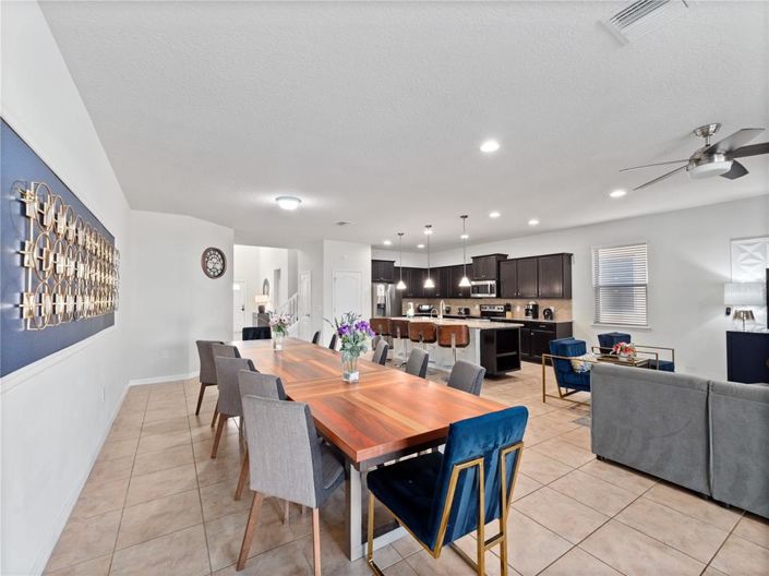 Image No.8-8 Bed Property for sale