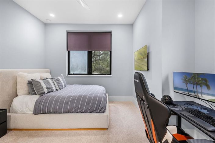 Image No.27-3 Bed Property for sale