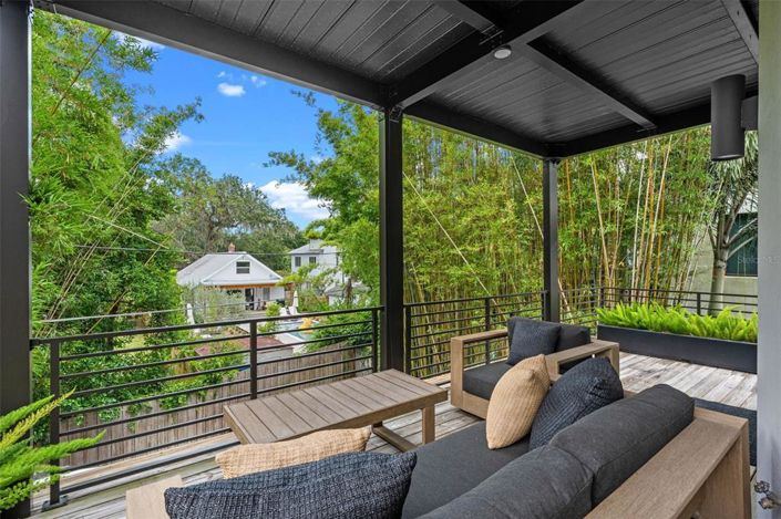 Image No.37-3 Bed Property for sale