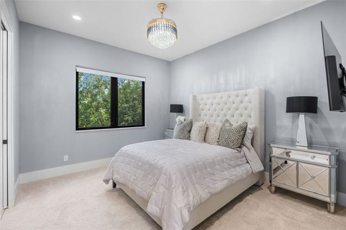 Image No.40-3 Bed Property for sale