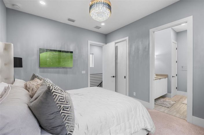 Image No.41-3 Bed Property for sale