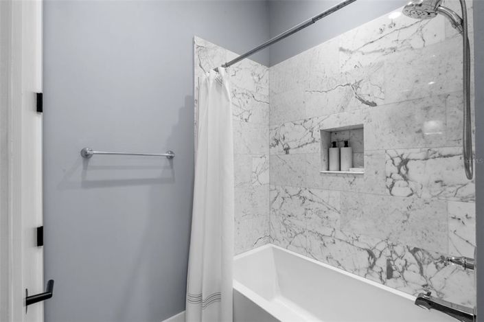 Image No.43-3 Bed Property for sale