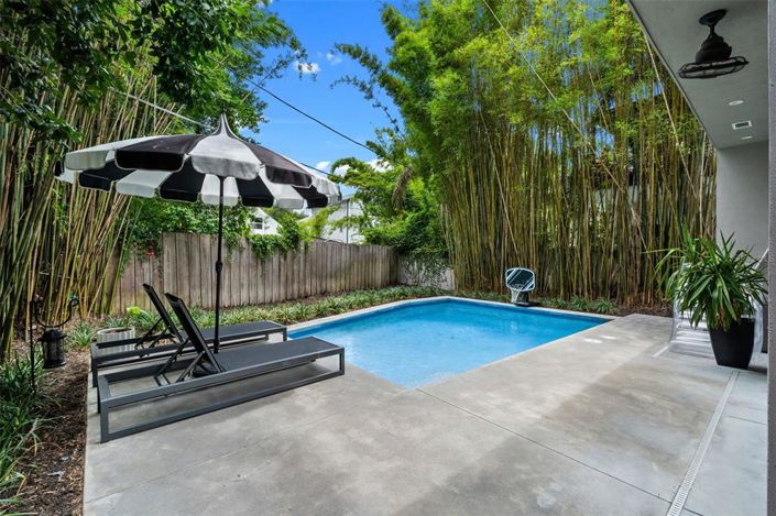 Image No.44-3 Bed Property for sale