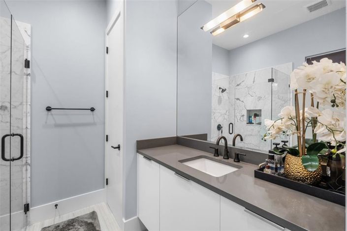 Image No.5-3 Bed Property for sale