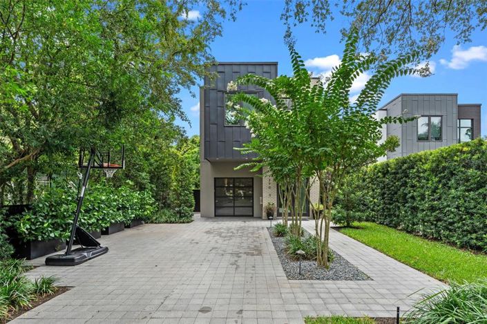 Image No.7-3 Bed Property for sale