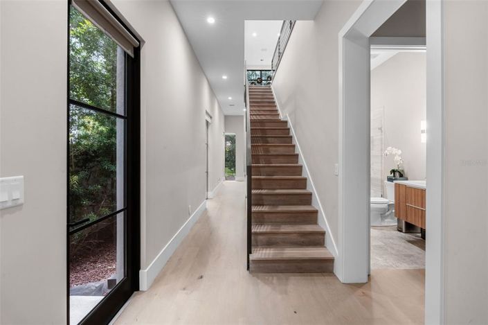 Image No.8-3 Bed Property for sale