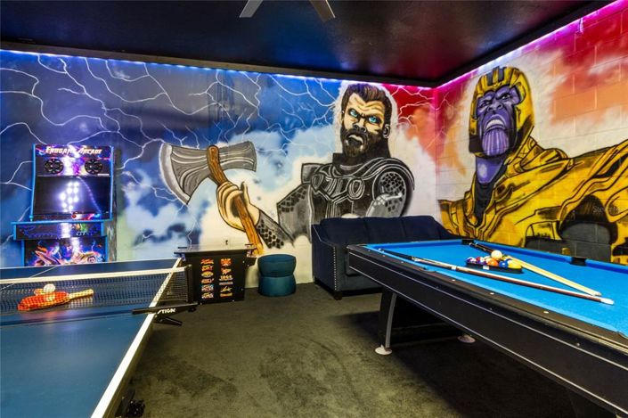 Image No.14-8 Bed Property for sale