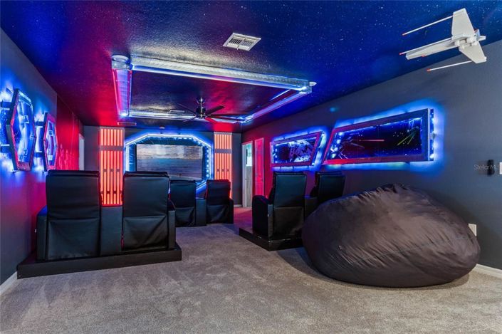 Image No.17-8 Bed Property for sale