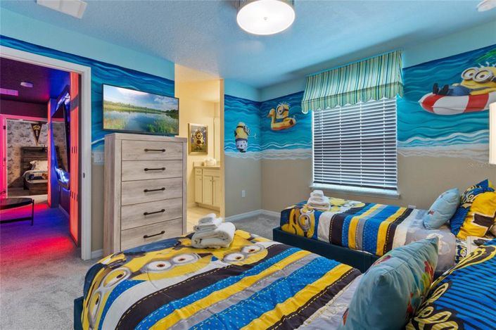 Image No.24-8 Bed Property for sale