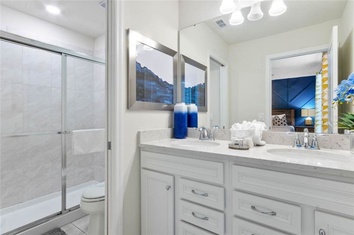 Image No.31-8 Bed Property for sale