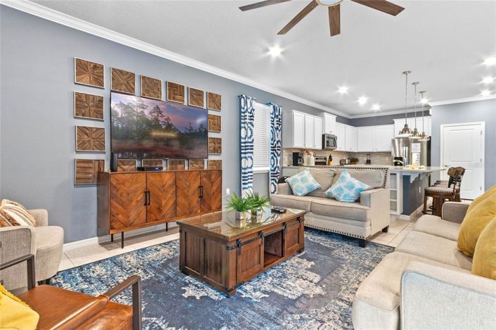 Image No.6-8 Bed Property for sale