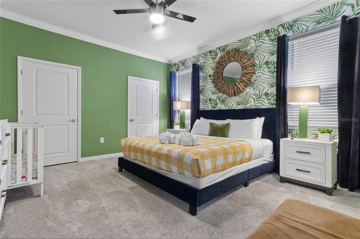 Image No.8-8 Bed Property for sale