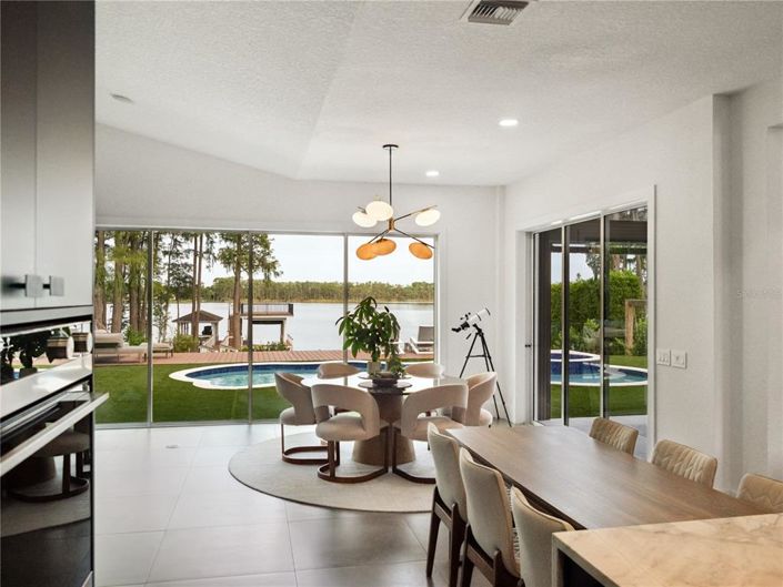 Image No.12-4 Bed Property for sale