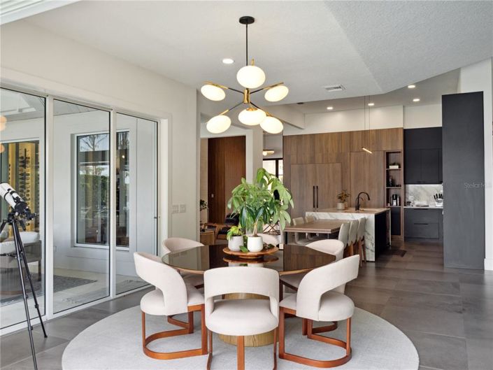 Image No.13-4 Bed Property for sale