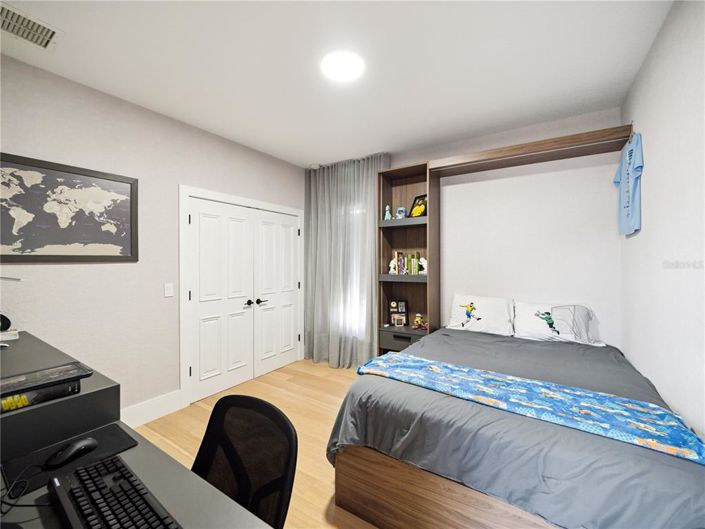 Image No.27-4 Bed Property for sale