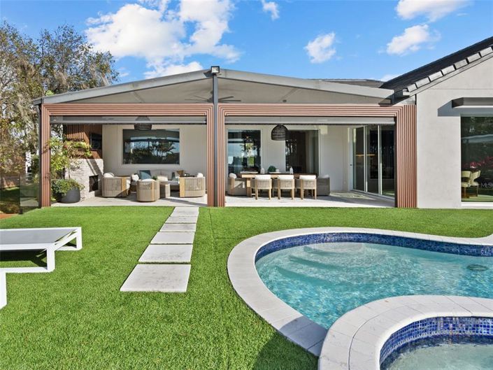 Image No.38-4 Bed Property for sale