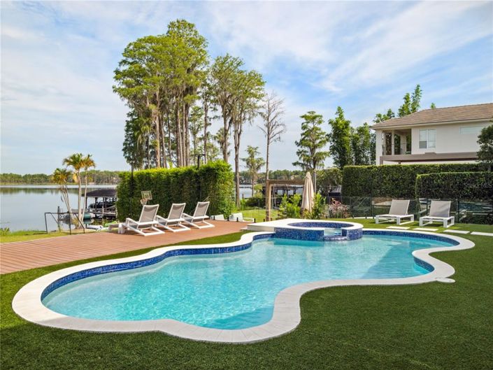 Image No.40-4 Bed Property for sale