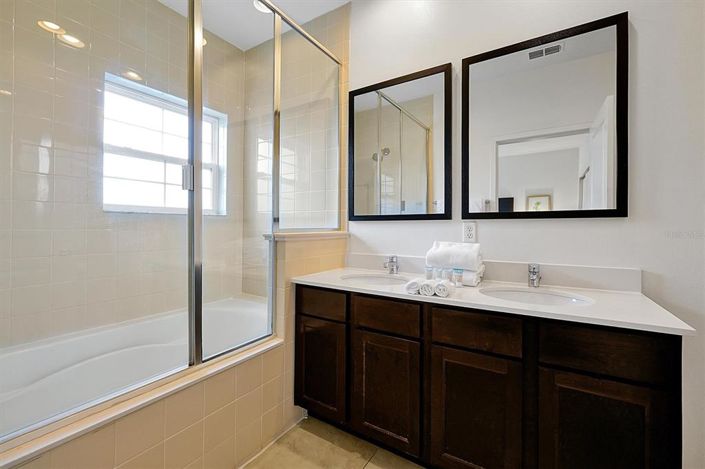 Image No.21-2 Bed Townhouse for sale