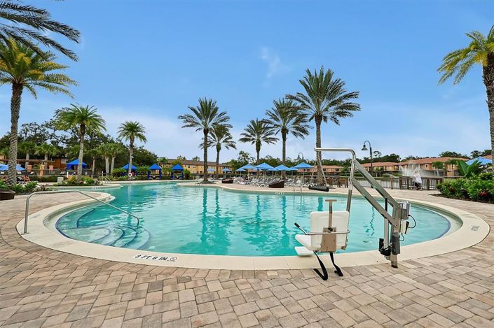 Image No.37-2 Bed Townhouse for sale