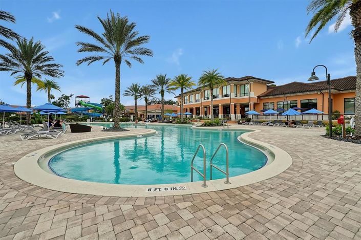 Image No.38-2 Bed Townhouse for sale