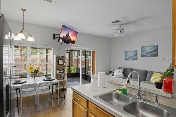 Image No.43-4 Bed Townhouse for sale