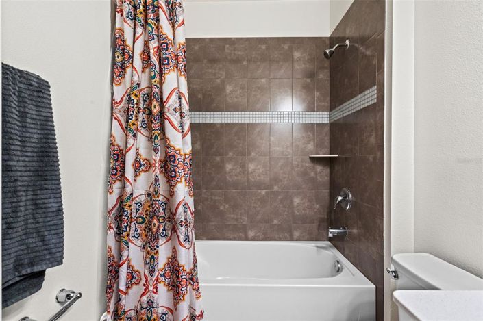 Image No.13-3 Bed Property for sale