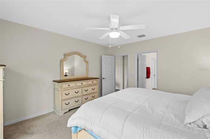 Image No.17-3 Bed Property for sale