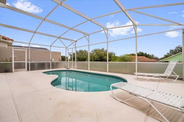 Image No.10-4 Bed Townhouse for sale