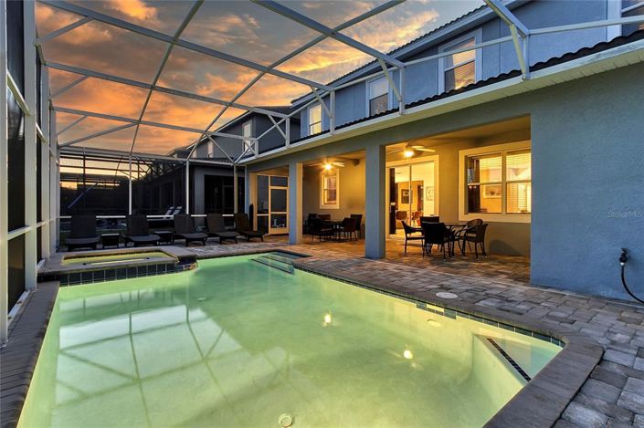 Image No.17-6 Bed Property for sale