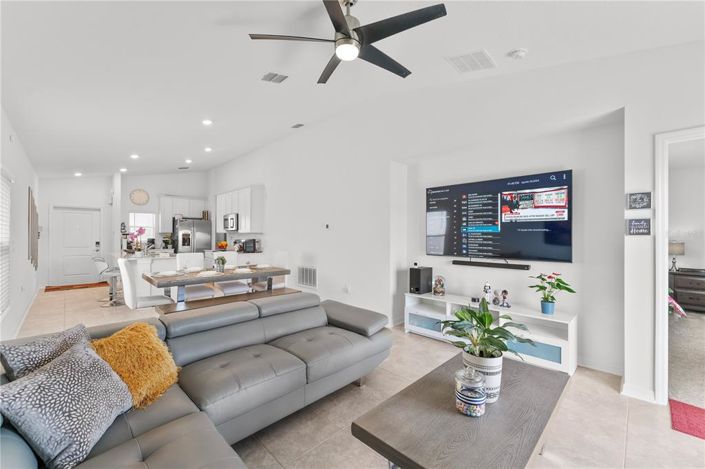 Image No.15-3 Bed Property for sale