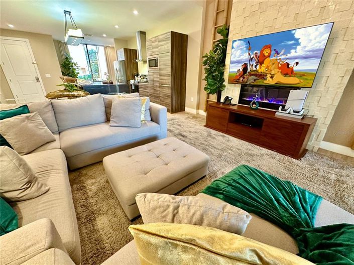 Image No.16-4 Bed Townhouse for sale